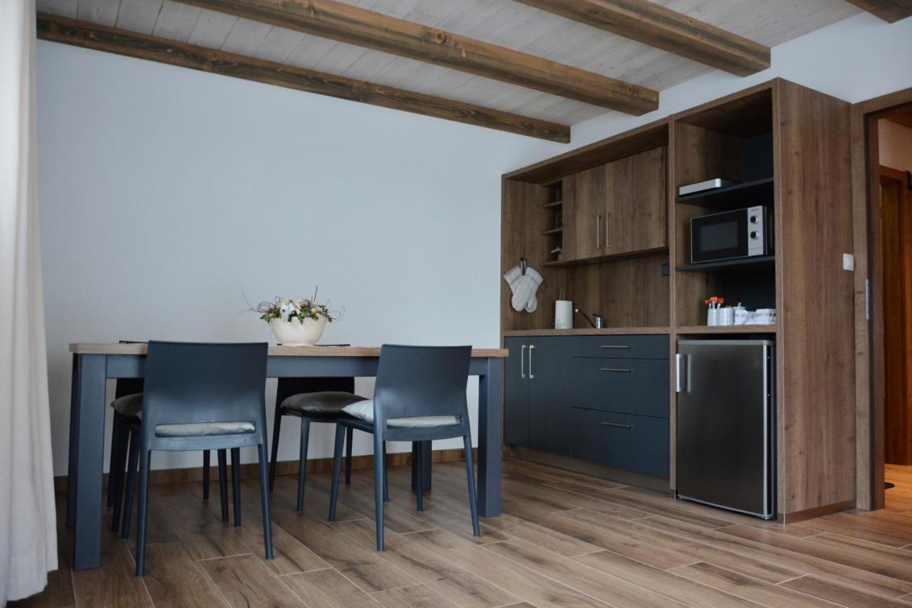 Apartmany Poco Loco بيتس بود سنيزكو المظهر الخارجي الصورة