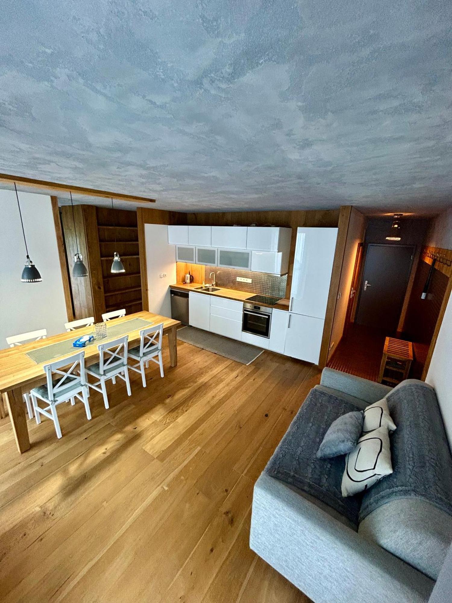 Apartmany Poco Loco بيتس بود سنيزكو المظهر الخارجي الصورة