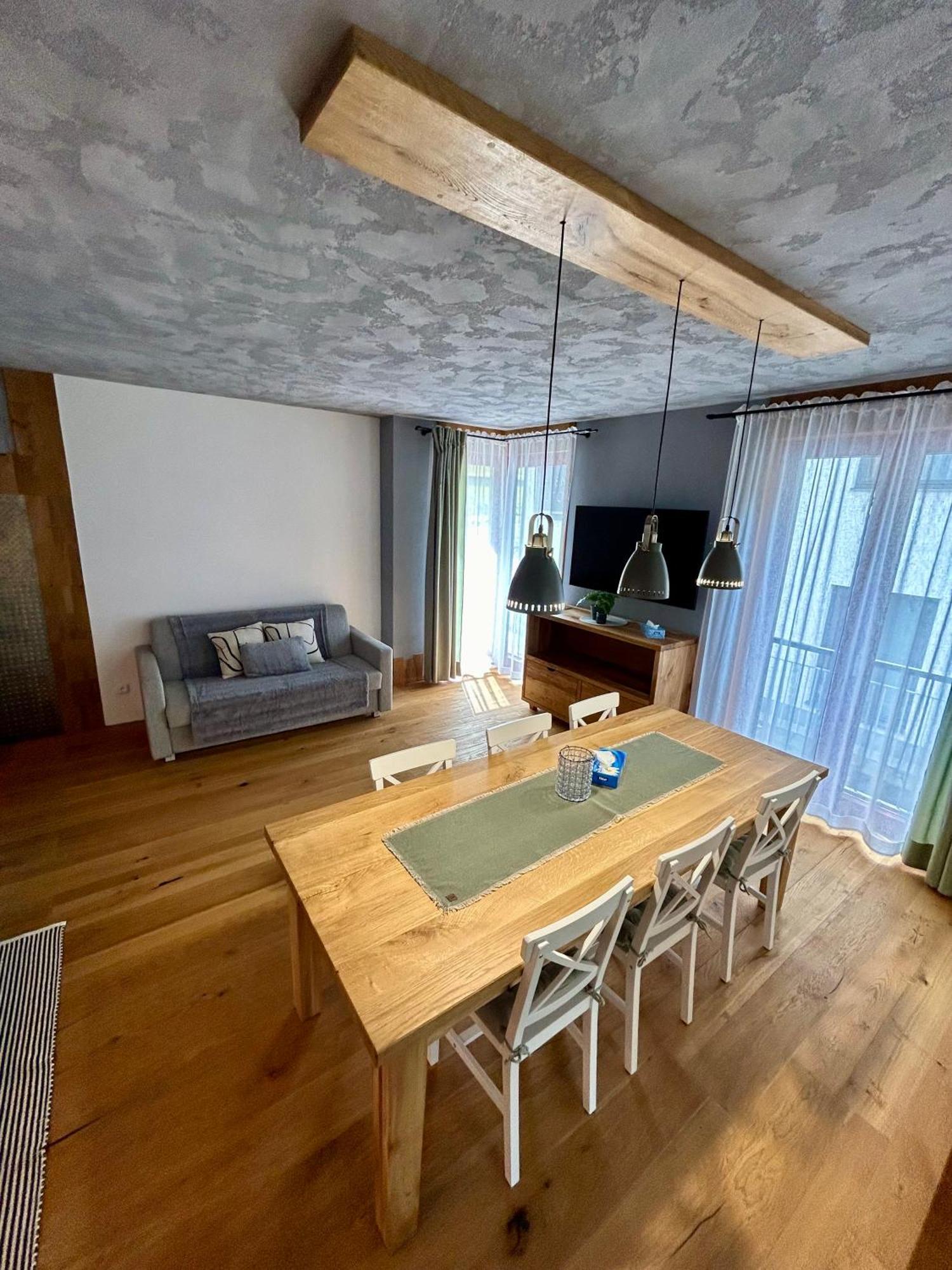 Apartmany Poco Loco بيتس بود سنيزكو المظهر الخارجي الصورة