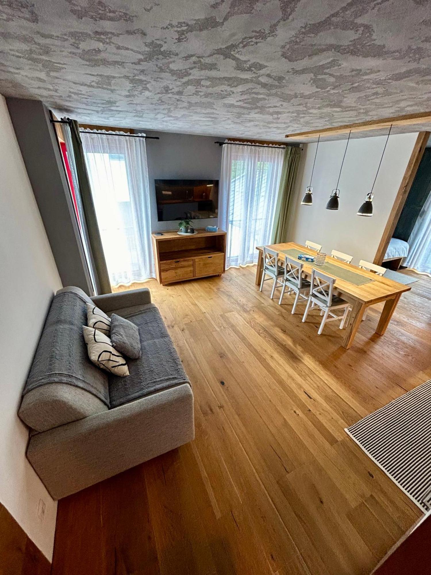 Apartmany Poco Loco بيتس بود سنيزكو المظهر الخارجي الصورة